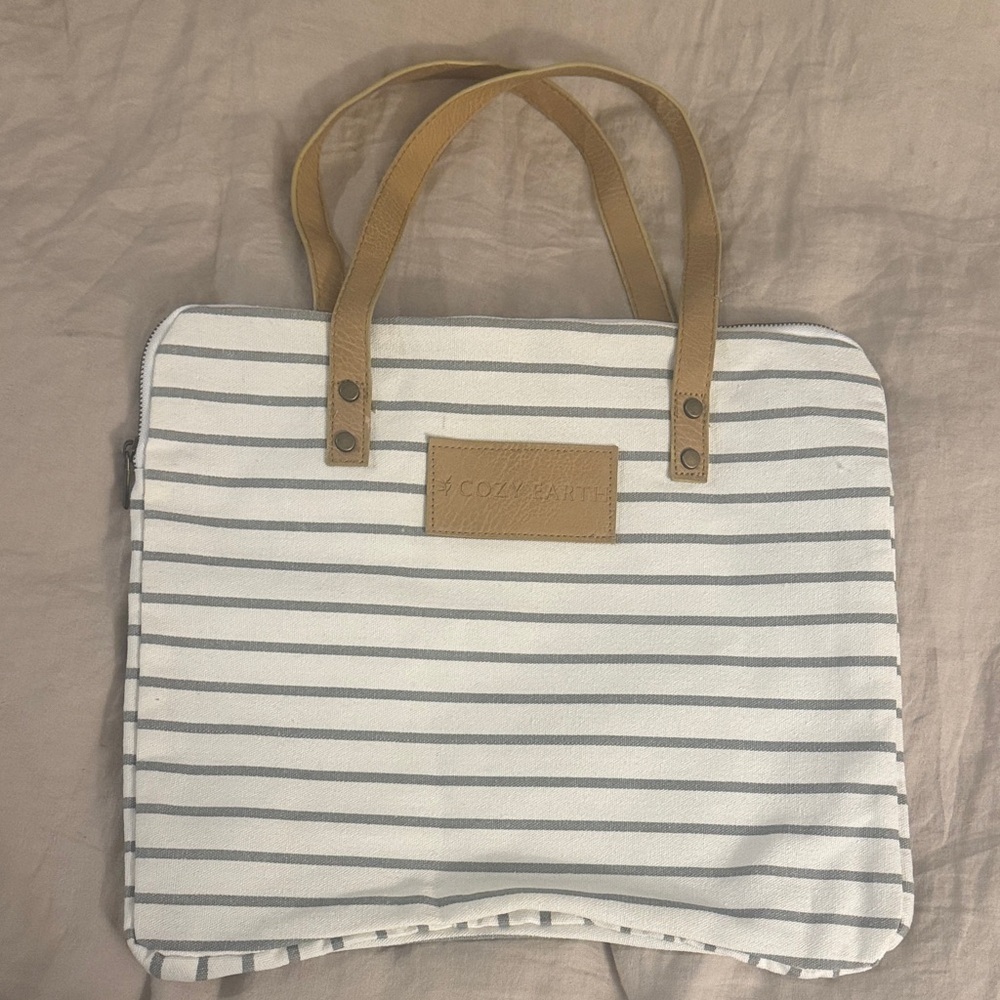 Cozy Earth Tote Bag NWOT